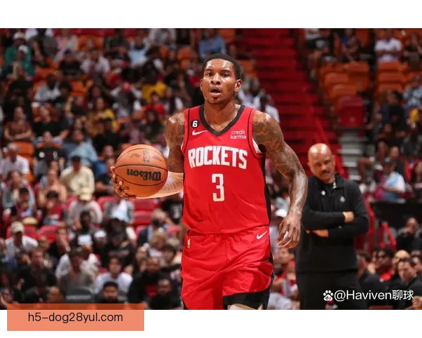 火箭三少末节暴走合砍十三分惊艳 火箭三少末节暴走合砍十三分惊艳