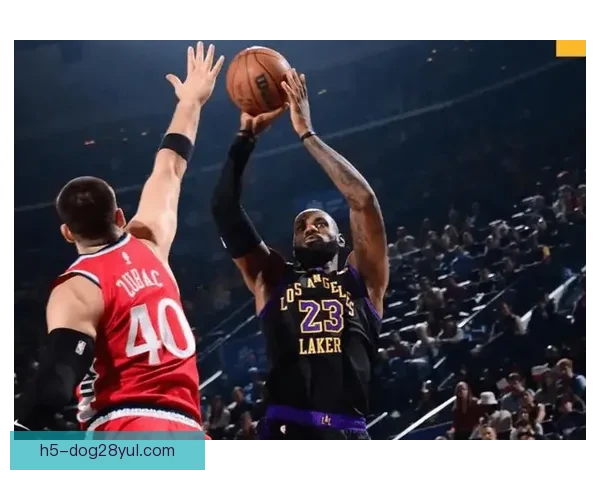 快船拒湖人逆转 小卡复出制胜