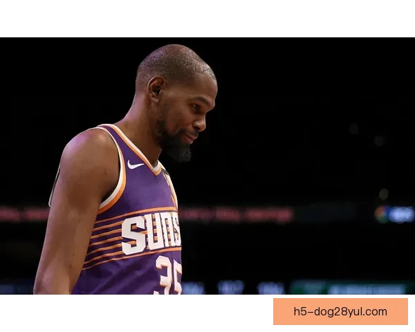 杜兰特小号事件引发火箭更衣室尴尬